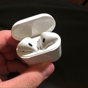 Apple AirPods